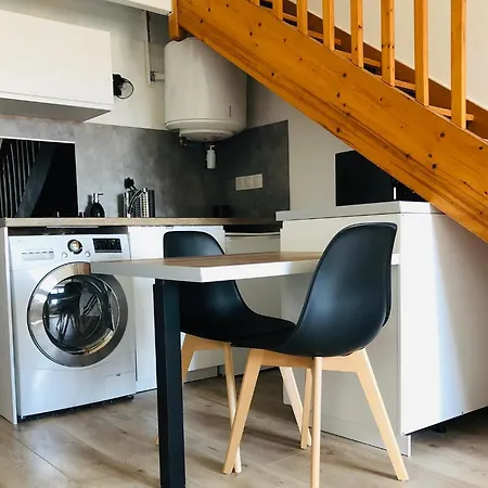 Royale - T1 Bis De 31m2 - Proche Centre La Rochelle (Charente-Maritime)